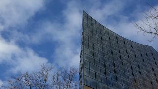 Link to Video | concert hall, Hamburg, concert hall, tourist destination, architecture, big city, million city, Germany, tourist attraction, Elbphilharmonie, Hanseatic city, architectural structure