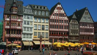 Link to Video | financial centre, Hesse, big city, Frankfurt am Main, Germany, Römerberg, Römer