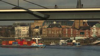 Link to Video | North Rhine-Westphalia, big city, Düsseldorf, Germany, Rhine