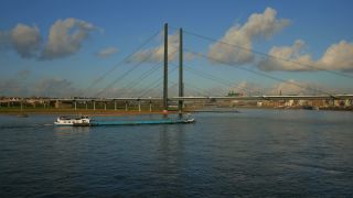 Link to Video | North Rhine-Westphalia, big city, Düsseldorf, Germany, Rhine