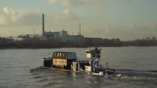 Link to Video | North Rhine-Westphalia, big city, Düsseldorf, Germany, Rhine