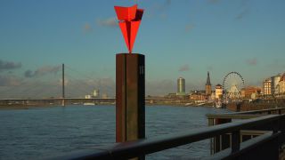 Link to Video | North Rhine-Westphalia, big city, Düsseldorf, Germany, Rhine