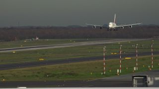 Link to Video | North Rhine-Westphalia, airport, Düsseldorf, Germany, airplane, mode of transport, Düsseldorf Airport, travel, aerodrome, international airport, transport, mobility