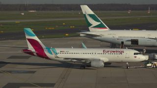 Link to Video | North Rhine-Westphalia, airport, Düsseldorf, Germany, airplane, mode of transport, Düsseldorf Airport, travel, aerodrome, international airport, transport, mobility