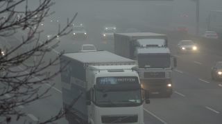 Link to Video | danger, mode of transport, road, fog, transport infrastructure, vehicle, traffic, controlled-access highway, travel, transport