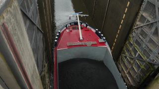 Link to Video | lock, cargo ship, cargo shipping, maritime transport, Germany, Staustufe Serrig, mode of transport, freight transport, river, inland navigation, transport
