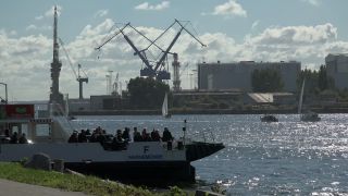 Link to Video | Mecklenburg-Western Pomerania, tourist destination, maritime transport, Germany, Rostock, Warnemünde, boat, river, port, tourism, Baltic Sea