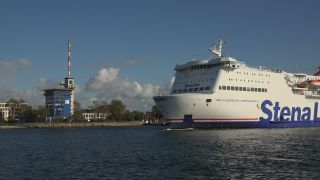 Link to Video | Mecklenburg-Western Pomerania, tourist destination, maritime transport, Germany, Rostock, Warnemünde, boat, river, port, tourism, Baltic Sea