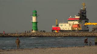 Link to Video | Mecklenburg-Western Pomerania, tourist destination, Germany, Rostock, Warnemünde, port, Baltic Sea, tourism destination