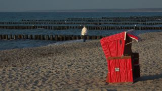 Link to Video | Mecklenburg-Western Pomerania, tourist destination, sea, Germany, beach, Ahrenshoop, Baltic Sea, coast