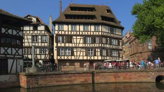 Link to Video | Alsace, France, big city, Grand Est, arrondissement of Strasbourg, Strasbourg, Ill