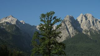 Link to Video | Upper Bavaria, weather, Garmisch-Partenkirchen, Germany, time-lapse photography, summit, Grainau, Werdenfelser Land, Wetterstein, landform, mountain range, cloud, mountain, Bavaria
