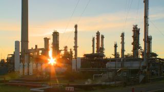 Link to Video | Hamburg, oil refinery, oil company, Germany, refinery, petrochemistry, oil production plant, industrial sector, factory, petroleum industry