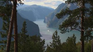 Link to Video | landscape, tourist destination, landscape element, Norway, Scandinavia, landform, Northern Europe, fjord, Europe, tourist attraction