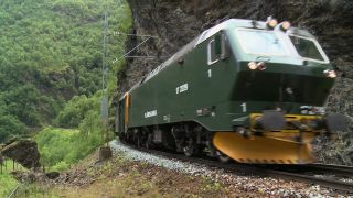Link to Video | landscape, tourist destination, Norway, Scandinavia, region of interest, Northern Europe, Europe, tourist attraction, tourism destination, nature, geographic region, point of interest