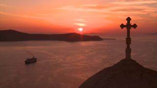 Link to Video | landscape, tourist destination, Santorini, sea, Cyclades, island, Greek Islands, landform, Southern Europe, Aegean Sea, Greece, Europe, Mediterranean Sea, Mediterranean country, tourist attraction, point of interest