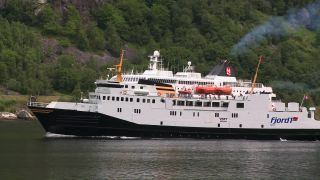 Link to Video | Geiranger, vacation, West Norwegian Fjords – Geirangerfjord and Nærøyfjord, body of water, paid leave, cruise, leisure, Geirangerfjord, Norway, Scandinavia, Northern Europe, cruise ship, fjord, Norwegian Sea, tourism, Møre og Romsdal, tourist attraction, travel, paid time off, transport, UNESCO World Heritage Site