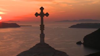 Link to Video | landscape, tourist destination, Santorini, sea, Cyclades, island, Greek Islands, landform, Southern Europe, Aegean Sea, Greece, Europe, Mediterranean Sea, Mediterranean country, tourist attraction, point of interest