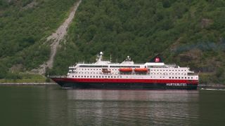 Link to Video | Geiranger, vacation, West Norwegian Fjords – Geirangerfjord and Nærøyfjord, body of water, paid leave, cruise, leisure, Geirangerfjord, Norway, Scandinavia, Northern Europe, cruise ship, fjord, Norwegian Sea, tourism, Møre og Romsdal, tourist attraction, travel, paid time off, transport, UNESCO World Heritage Site