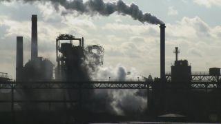 Link to Video | smoke, chimney, chemical industry, environmental issue, industry, particulates, industrial plant, pollution, heavy industry, contre-jour, milieu, backlighting