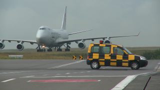 Link to Video | technology, airport, airport infrastructure, transport aircraft, Boeing 747-400F, air transport, logistics, logistics center, airplane, cargo aircraft, Luxembourg, air cargo, freight transport, vehicle, traffic, international airport, transport, industrial sector, Luxembourg Airport, Boeing 747-400, mobility