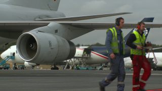 Link to Video | technology, airport, airport infrastructure, transport aircraft, Boeing 747-400F, air transport, logistics, logistics center, airplane, cargo aircraft, Luxembourg, air cargo, freight transport, vehicle, traffic, international airport, transport, industrial sector, Luxembourg Airport, Boeing 747-400, mobility
