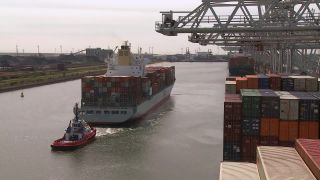 Link to Video | shipping container, sea, North Sea, container ship, logistics, port settlement, Rotterdam, material flow, port, Netherlands, container shipping, World Ocean, transport, Atlantic Ocean