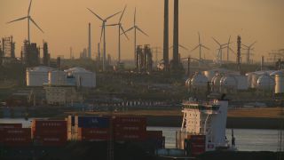 Link to Video | logistics, port settlement, mode of transport, Rotterdam, economic sector, port, Netherlands, transport, industrial sector