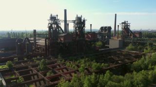 Link to Video | historic site, bird's-eye view, North Rhine-Westphalia, industrial heritage site, Rhine-Ruhr Metropolitan Region, Germany, cultural property, cultural heritage, park, heritage site, cultural environment in Norway, Europe, aerial shot, Landschaftspark Duisburg-Nord, tourist attraction, industrial sector