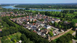 Link to Video | landscape, bird's-eye view, landscape element, Germany, Zons, landform, Western Europe, Dormagen, aerial shot, human settlement, city