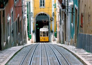 Link to Photo | Iberian Peninsula, big city, Lisbon, Portugal, Europe, capital city, Lisbon, Atlantic Ocean