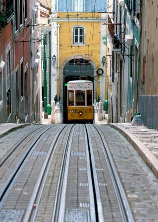 Link to Photo | Iberian Peninsula, big city, Lisbon, Portugal, Europe, capital city, Lisbon, Atlantic Ocean