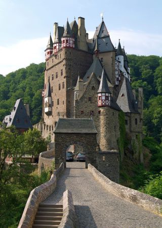 Link to Photo | Rhineland-Palatinate, tourist destination, Eifel, Eltz Castle, Germany, castle, Europe, Wierschem, tourist attraction, fortress, Mayen-Koblenz, point of interest