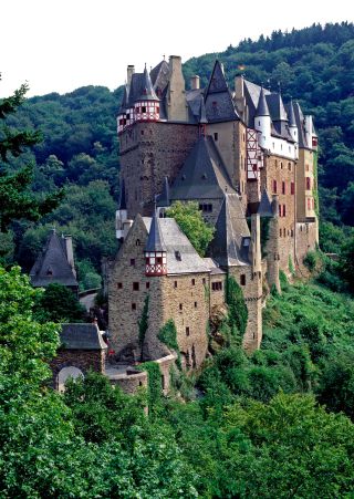 Link to Photo | Rhineland-Palatinate, tourist destination, Eifel, Eltz Castle, Germany, castle, Europe, Wierschem, tourist attraction, fortress, Mayen-Koblenz, point of interest