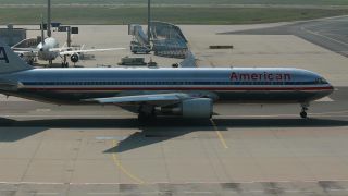 Link to Video | means of transport, Hesse, airport, Frankfurt am Main, Germany, airplane, environment, traffic, maneuvering area, aerodrome, Fraport, Jet, transport, environmental protection