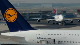 Link to Video | means of transport, Hesse, airport, Frankfurt am Main, Germany, airplane, environment, traffic, maneuvering area, aerodrome, Fraport, Jet, transport, environmental protection