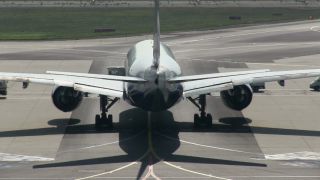 Link to Video | means of transport, Hesse, airport, Frankfurt am Main, Germany, airplane, environment, traffic, maneuvering area, aerodrome, Fraport, Jet, transport, environmental protection
