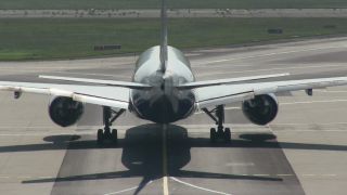 Link to Video | means of transport, Hesse, airport, Frankfurt am Main, Germany, airplane, environment, traffic, maneuvering area, aerodrome, Fraport, Jet, transport, environmental protection