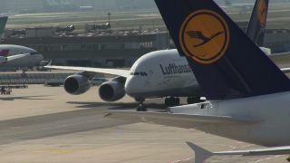 Link to Video | means of transport, Hesse, airport, Frankfurt am Main, Germany, airplane, environment, traffic, maneuvering area, aerodrome, Fraport, Jet, transport, environmental protection