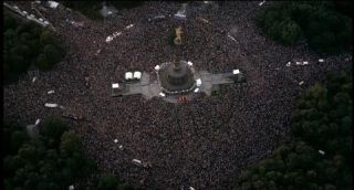 Link to Photo | occurrence, crowd, Love Parade, techno, Germany, screenshot, 1997, 1999, color, 35 mm film, July 12, Straße des 17. Juni, wide shot, Technoparade, 2K resolution, analog camera, capital city, queer, 35 Millimeter, photographic film, Berlin, Party (role-playing games), Berlin Babylon, documentary film