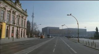 Link to Photo | passenger car, private transport, Germany, metropolis, screenshot, 1998, color, 35 mm film, point-of-view shot, 2K resolution, capital city, city, daytime, East Berlin, photographic film, Berlin, Berlin Babylon, driving