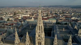 Link to Video | footage, big city, million city, Vienna, Federal State of Austria, metropolis, Rathausmann, Rathausplatz, 4K resolution, 2019, federal capital, Innere Stadt, Western Europe, Central Europe, Vienna, wide shot, Austria, Europe, aerial shot, capital city, rathaus