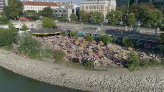 Link to Video | footage, Franz-Josefs-Kai, big city, million city, Vienna, Federal State of Austria, metropolis, 4K resolution, 2019, federal capital, Innere Stadt, Western Europe, Austria, Europe, aerial shot, capital city, Donaukanal
