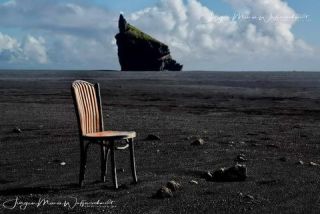 Link to Photo | JMW, tourist destination, chair, Iceland, Photoart, Iceland, art