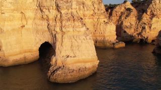 Link to Video | product bundling, landscape, color, meditation, October, paid leave, 4K resolution, Algarve, Showreel, tourism region, relaxation, Portugal, compilation film, Europe, aerial shot, 2023, tourist attraction, tourism destination