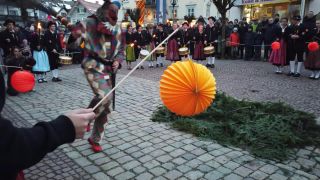 Link to Video | Oberallgäu, Oberallgäu, Ortschaft, Oberstaufen, Allgäu, Full High Definition, Germany, sound on tape, color, custom, 2019, Staufner Fasnatziestag, traditional costume, folk culture, city, market municipality, Bavaria