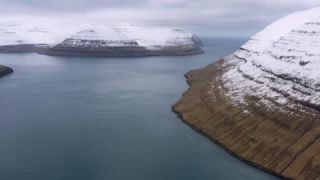 Link zum Video | Landschaft, März, Vulkaninsel, Tourismusziel, Winter, Frühling, Felsen, Farbe, Insel, 4K, 2020, Nordeuropa, Nordatlantik, Färöer, Luftaufnahme, Natur