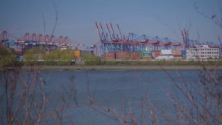 Link to Video | Hamburg, shipping container, color, 4K resolution, 2019, HHLA, Port of Hamburg, container terminal, day, Hanseatic city, ultra-high-definition television