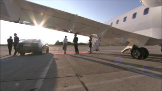 Link to Video | business jet, aircraft, airport, economy, Full High Definition, business activity, business travel, jet aircraft, color, passenger, daytime, business tourism
