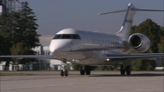 Link to Video | business jet, aircraft, airport, economy, Full High Definition, business activity, business travel, jet aircraft, color, passenger, daytime, business tourism